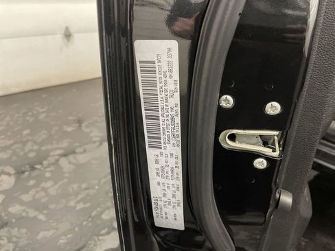 Used 2018 RAM 1500 Express w/ Express Value Package image 26