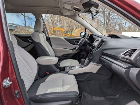 Used 2012 Subaru Forester 2.5X Premium w/ All-Weather Pkg image 24