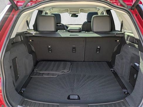 Used 2025 Land Rover Discovery Sport S image 6