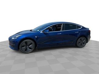 Used 2018 Tesla Model 3 Long Range image 1
