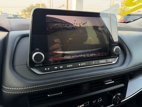 Certified 2023 Nissan Rogue SV image 20