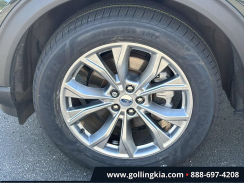 Used 2022 Ford Explorer XLT w/ Equipment Group 202A AWD/4WD image 7