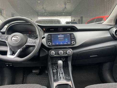 Used 2023 Nissan Kicks SV image 17