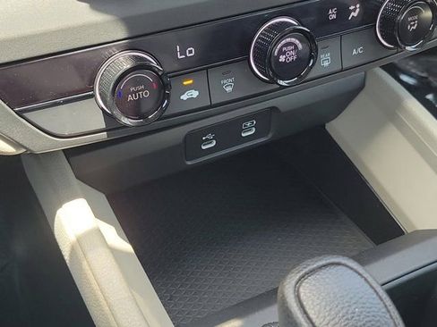 Used 2023 Honda Accord LX image 27