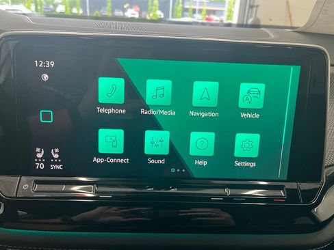 New 2026 Volkswagen Atlas Cross Sport SEL Premium R-Line AWD/4WD image 23