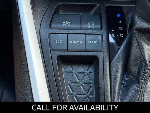 Used 2022 Toyota RAV4 XLE Premium FWD image 25
