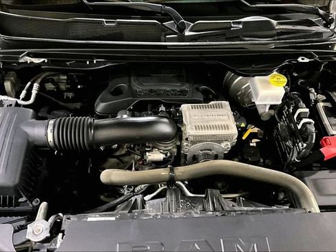 Used 2023 RAM 1500 Laramie AWD/4WD image 29