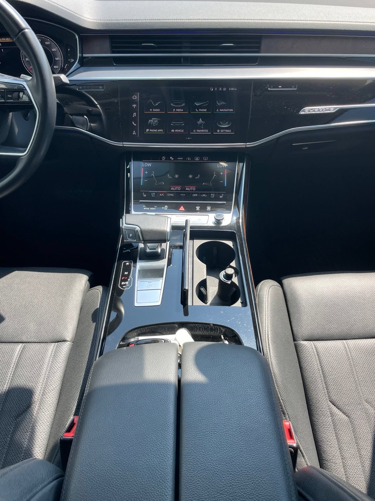 Used 2023 Audi A8 L 3.0T AWD/4WD image 40