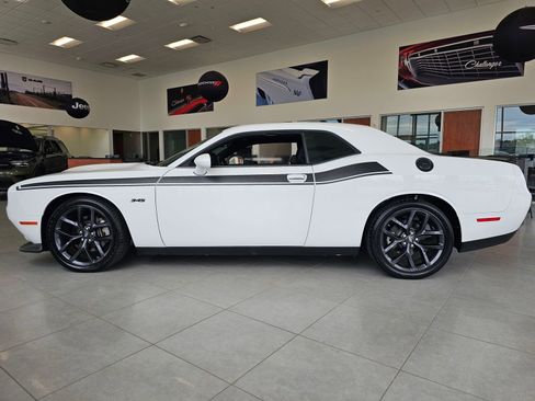 Used 2023 Dodge Challenger R/T w/ Blacktop Package RWD image 28