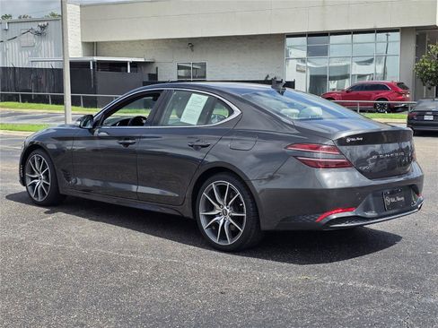 Used 2023 Genesis G70 2.0T RWD image 7