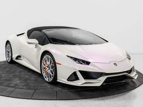 Used 2024 Lamborghini Huracan EVO AWD/4WD image 25