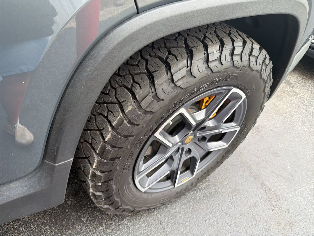 Used 2022 Rivian R1T Launch Edition AWD/4WD image 6