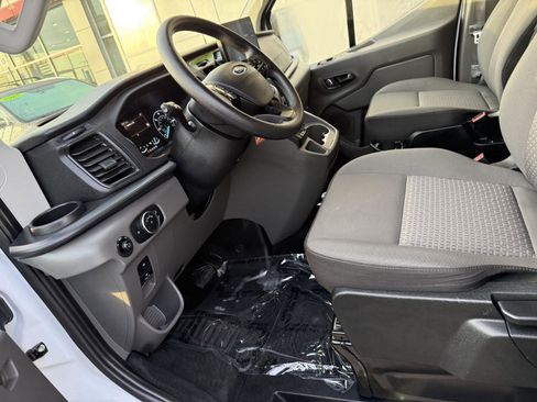 Used 2024 Ford Transit 350 XLT image 11