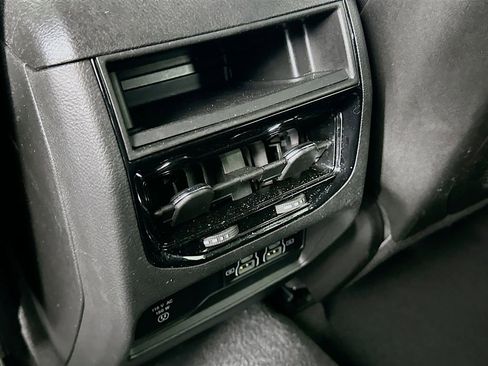 Used 2025 Jeep Grand Cherokee Altitude AWD/4WD image 35