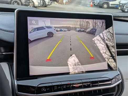 Certified 2023 Jeep Compass Limited image 16