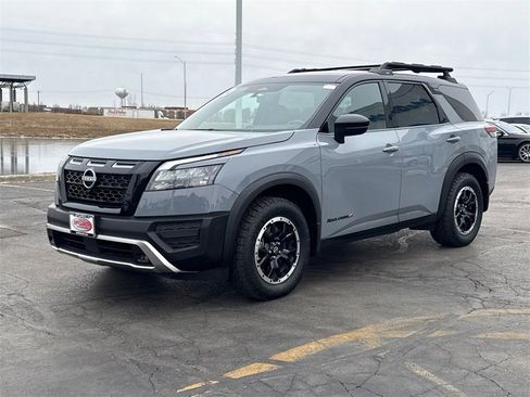 Used 2024 Nissan Pathfinder Rock Creek image 7