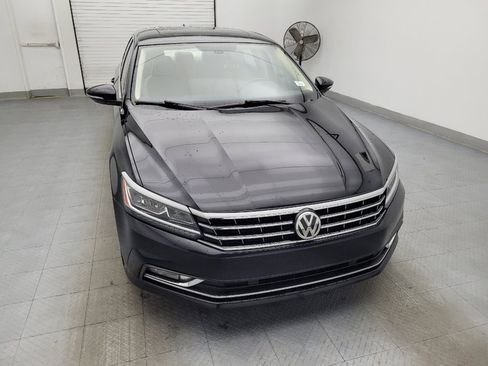 Used 2018 Volkswagen Passat 2.0T SE image 14