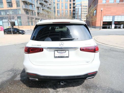 Used 2020 Mercedes-Benz GLS 580 4MATIC image 9