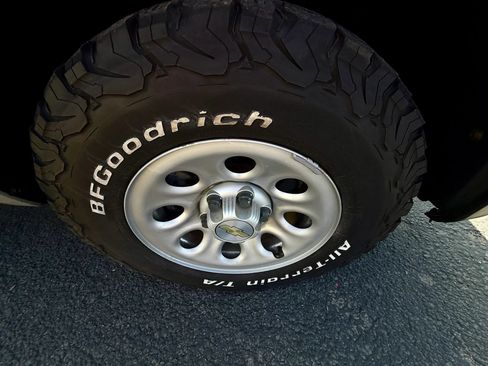 Used 2008 Chevrolet Silverado 1500 W/T RWD image 11