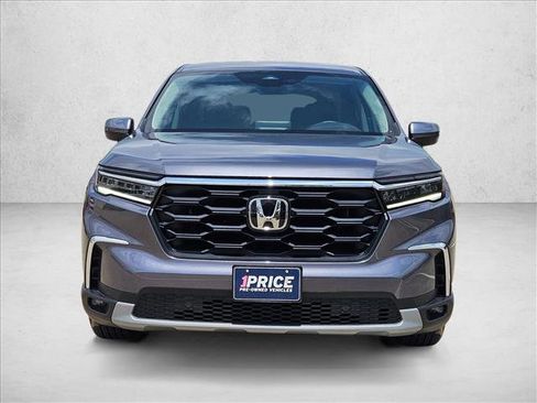 Used 2025 Honda Pilot EX-L image 2