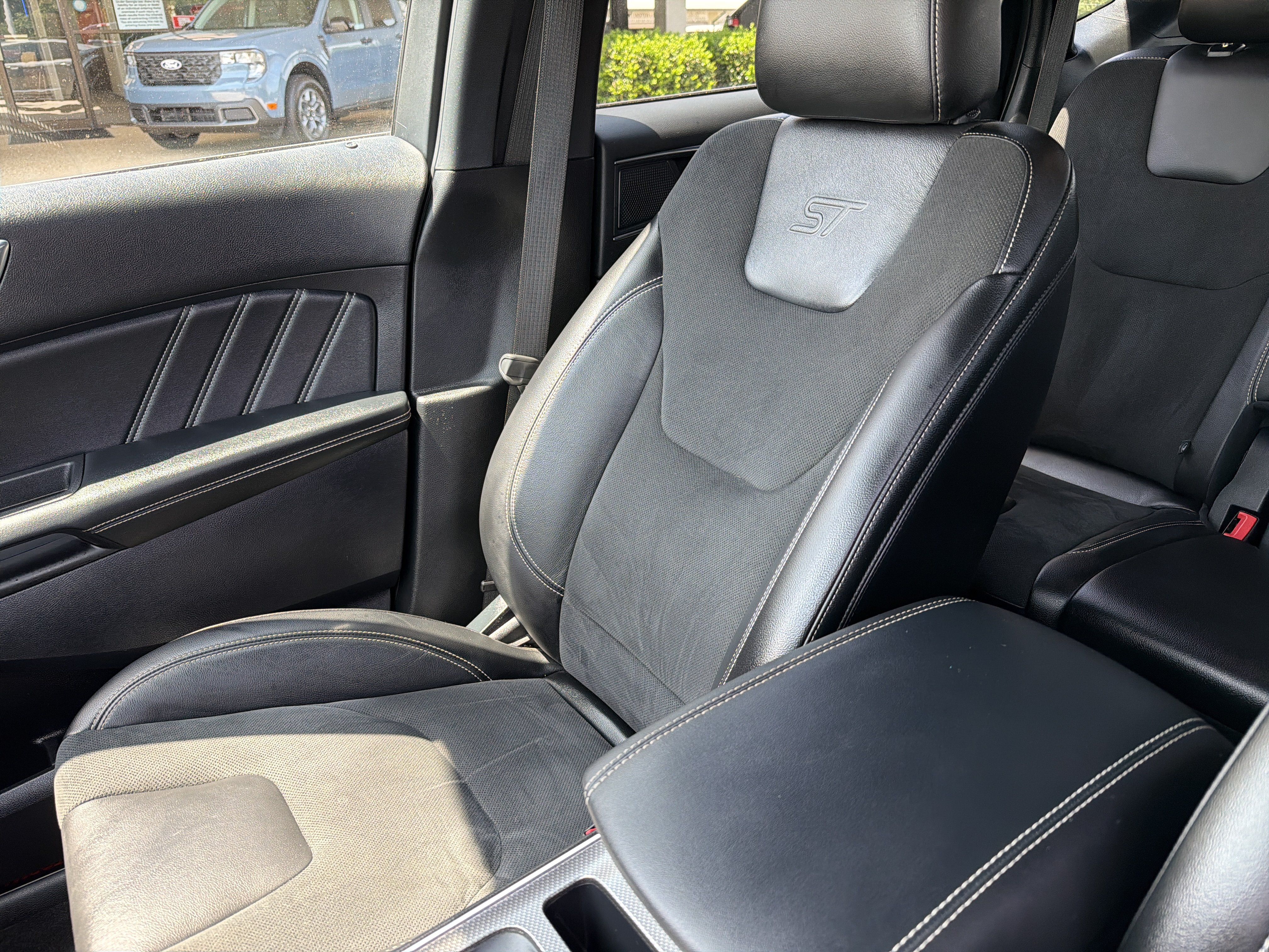 Used 2021 Ford Edge ST AWD/4WD image 25