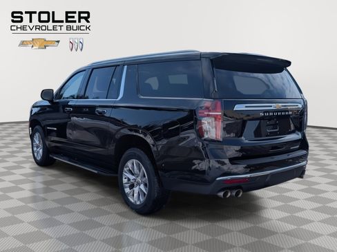 Used 2024 Chevrolet Suburban Premier AWD/4WD image 3