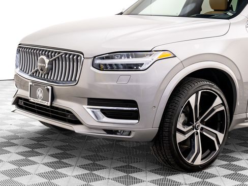 Used 2024 Volvo XC90 B6 Ultimate image 37