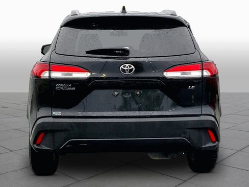 Used 2022 Toyota Corolla Cross LE FWD image 5