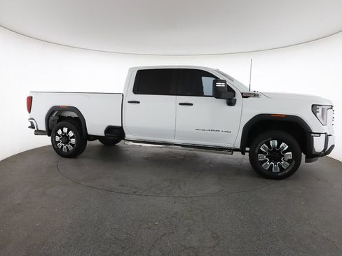 Used 2024 GMC Sierra 2500 Pro w/ Convenience Package AWD/4WD image 15