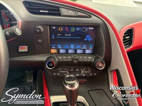 Used 2016 Chevrolet Corvette Z06 w/ 3LZ Preferred Equipment Group RWD image 11