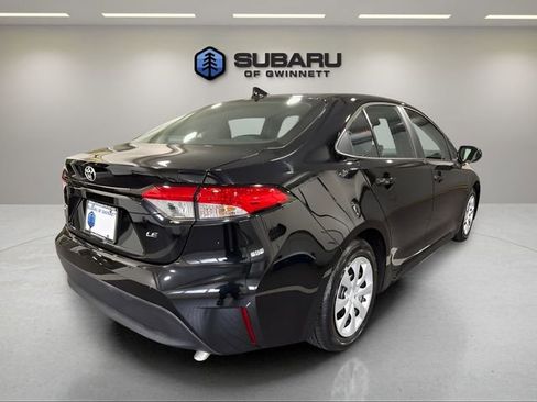 Used 2023 Toyota Corolla LE FWD image 5