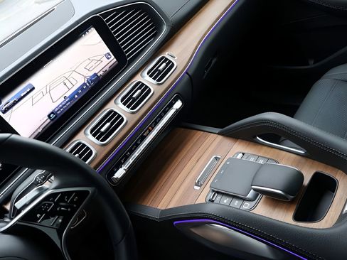 Certified 2025 Mercedes-Benz GLE 450 4MATIC Coupe image 21