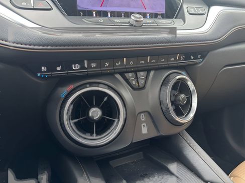 Used 2020 Chevrolet Blazer Premier w/ Driver Confidence II Package image 23