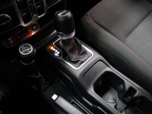 Used 2019 Jeep Wrangler Unlimited Rubicon image 39