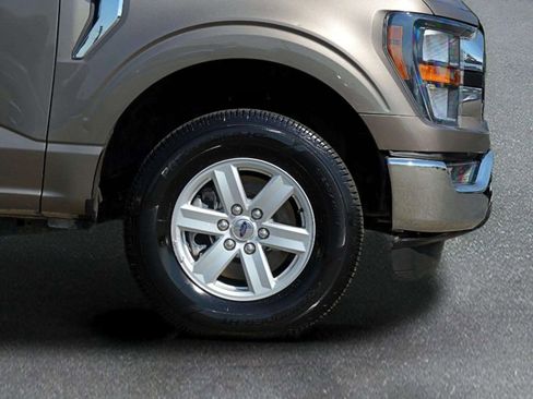 Used 2023 Ford F150 XLT image 9
