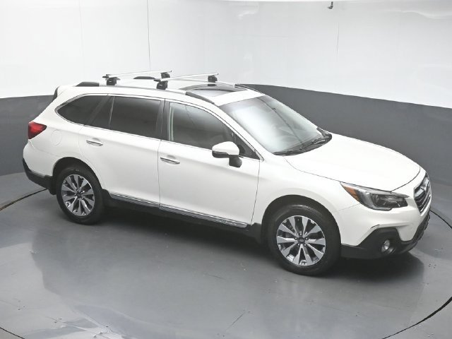 Used 2019 Subaru Outback 3.6R Touring w/ Popular Package #3A AWD/4WD image 42