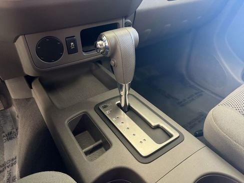 Used 2019 Nissan Frontier SV image 25