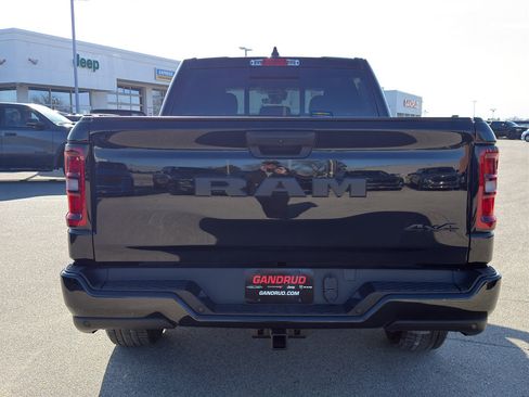 New 2026 RAM 1500 Express image 7