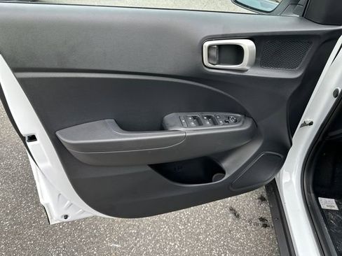 New 2026 Hyundai Venue SEL image 10