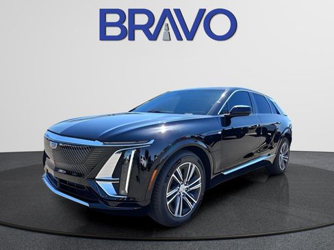New 2024 Cadillac Lyriq Luxury image 1