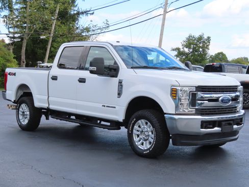 Used 2019 Ford F250 XLT image 48