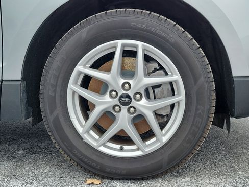 Used 2024 Ford Edge SEL image 5