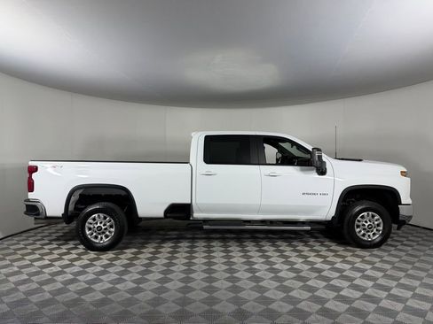 Used 2025 Chevrolet Silverado 2500 LT w/ Safety Package image 5