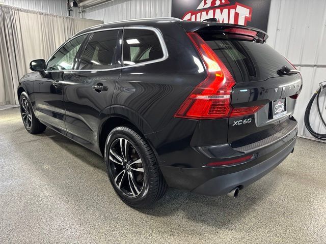 Used 2019 Volvo XC60 T5 Momentum w/ Multimedia Package AWD/4WD image 6