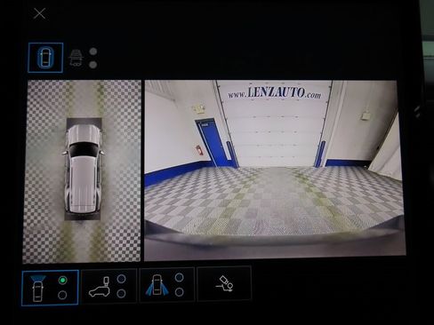 Used 2025 GMC Yukon AT4 Ultimate image 11