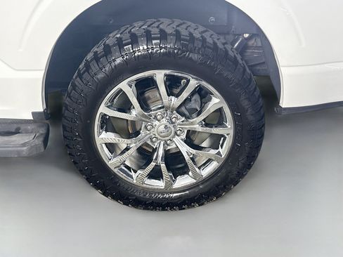 Used 2021 Ford F150 Lariat w/ Equipment Group 502A High AWD/4WD image 37