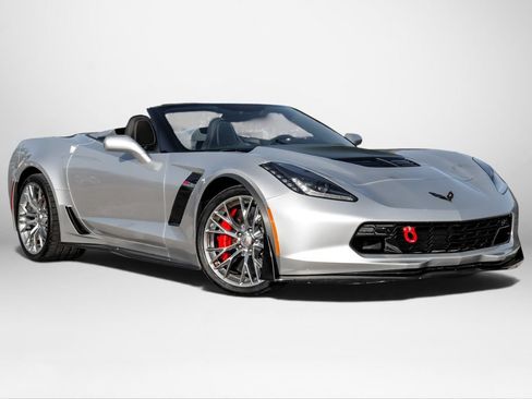 Used 2018 Chevrolet Corvette Z06 RWD image 5