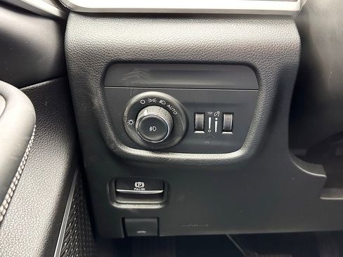 New 2026 Jeep Grand Cherokee L Limited w/ Limited Altitude Package image 31