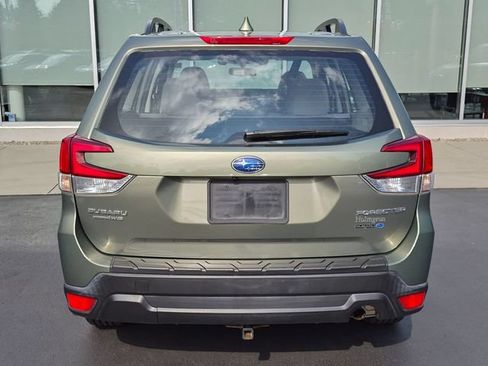 Used 2021 Subaru Forester AWD/4WD image 4