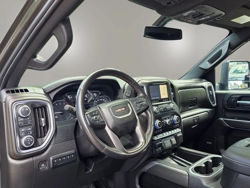 Used 2022 GMC Sierra 2500 AT4 w/ AT4 Preferred Package AWD/4WD image 13